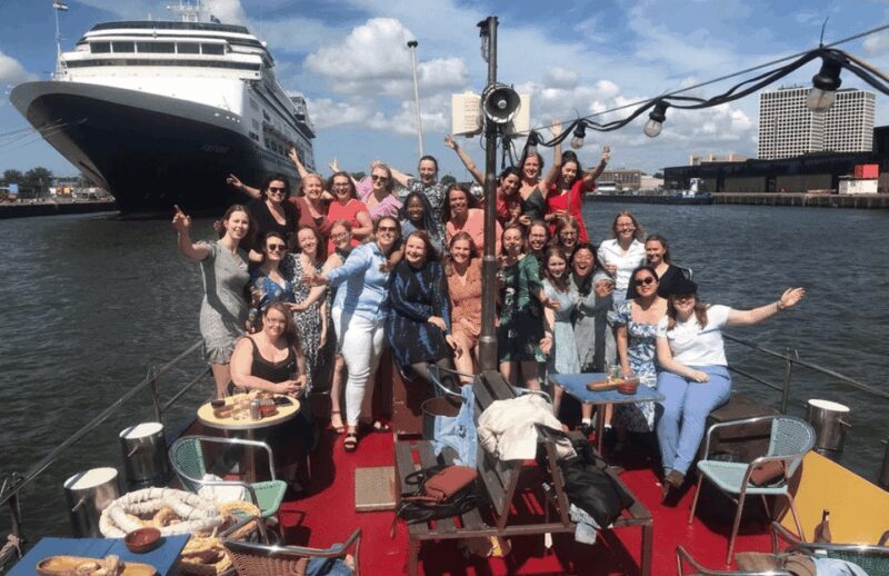 Rotterdam: Pub Cruise with Drinks and Bites - Food and Snacks