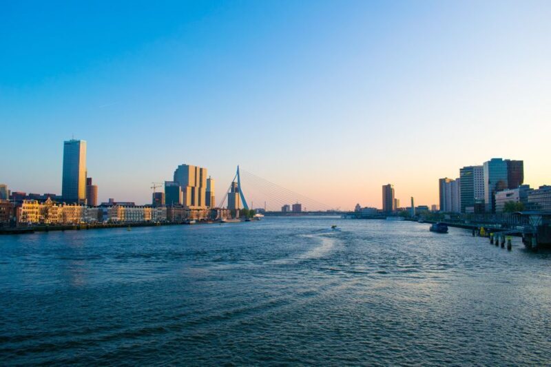 Rotterdam Walking Tour and Harbor Cruise - Exploring Rotterdam’s Architectural Marvels and Historic Gems