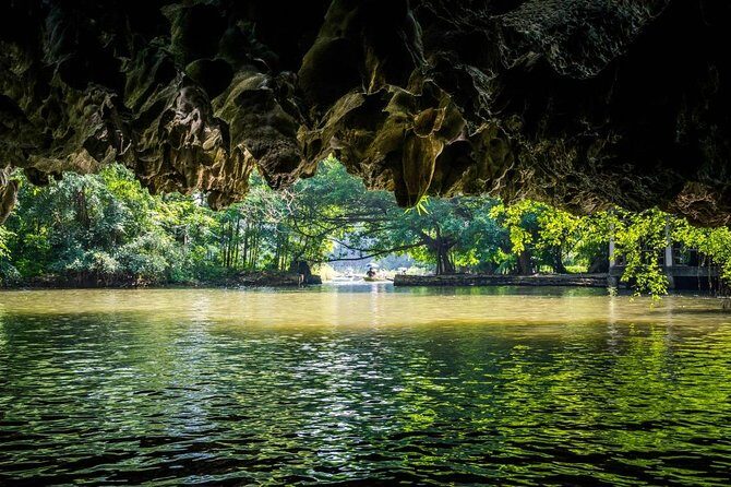Round-Trip Hanoi to Ninh Binh Private Vehicle Charter - Detailed Breakdown of the Experience