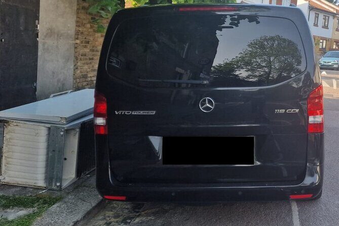 Round Trip Taxi Transfer - Stansted Airport To & From London - Who Will Love This Service?
