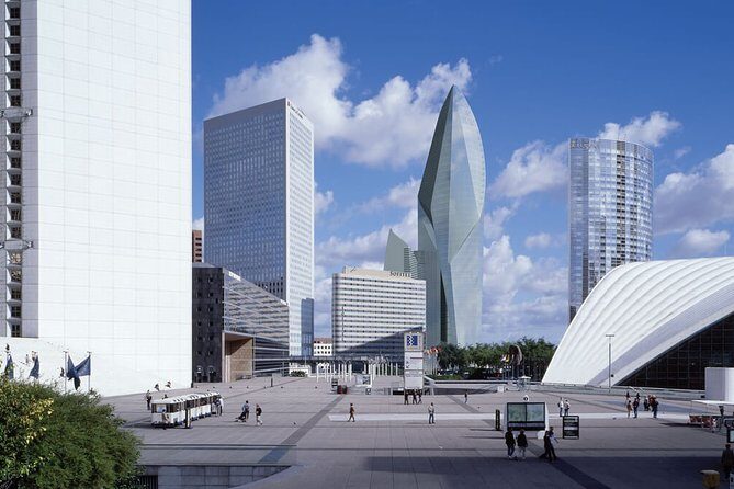 Round-trip Transfer Airport - La Defense - Airport CDG or ORY - Detailed Breakdown of the Experience