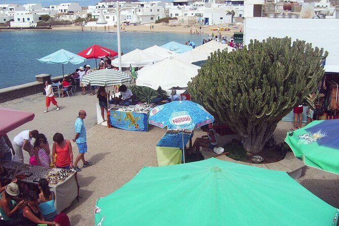 Roundtrip Ferry Transfer to La Graciosa with Free Wifi - What to Keep in Mind