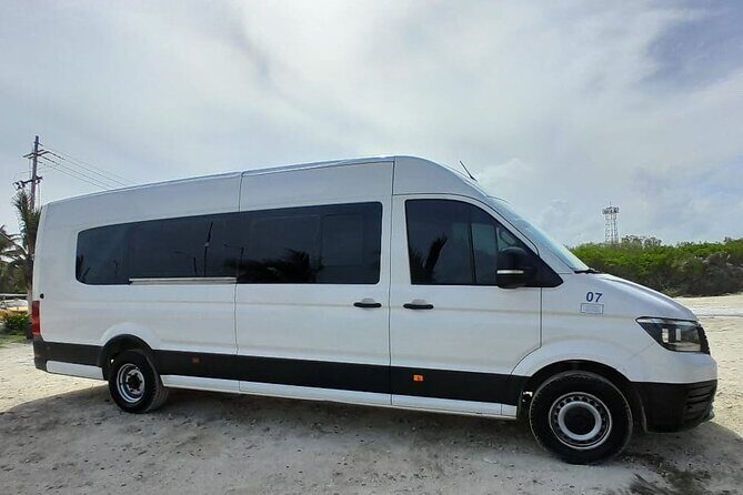 Roundtrip transportation from Cancun Airport to Playa del Carmen Hotel - An In-Depth Review of the Service Experience