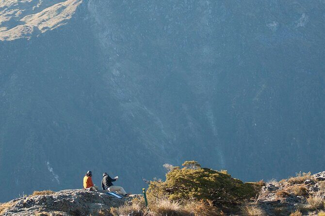 Routeburn Guided Day Hike from Te Anau with Lunch & Transport - FAQs