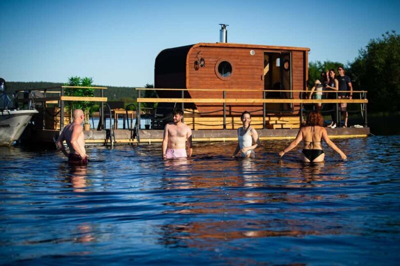 Rovaniemi: Half-day or evening on a floating sauna, swimming and BBQ - Discovering the Floating Sauna Experience