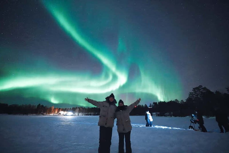 Rovaniemi: Northern Lights Family Tour with Photographer - Key Points