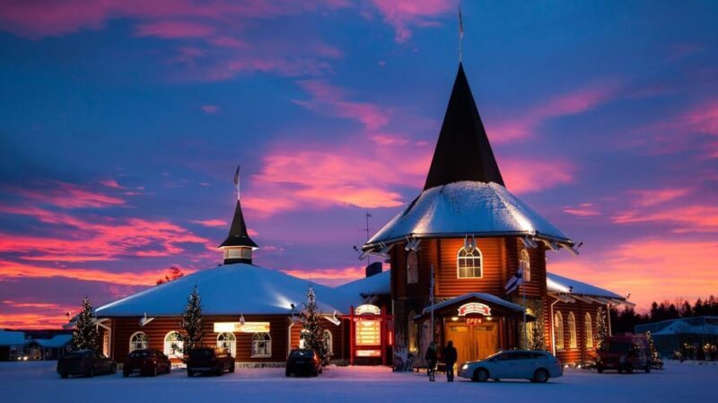 Rovaniemi: Private Santa Claus Village Tour - Crossing the Arctic Circle