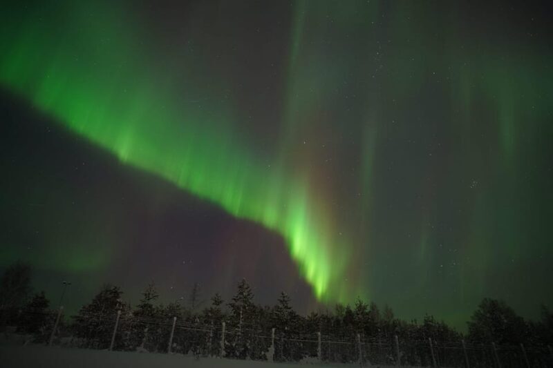 Rovaniemi:Private Aurora Tour-Unlimited Miliage - Key Points