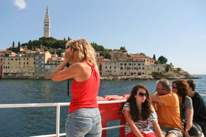 Rovinj Islands Boat Tour with Swimming - Sightseeing on the Return Journey