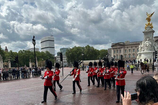 Royal English Walking Food Tour With London Food Tours - Authentic Experiences Highlighted by Reviewers
