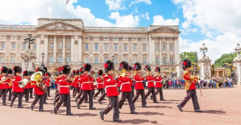 Royal London Tour incl Buckingham Palace & Changing of Guard - A Deep Dive into the Experience