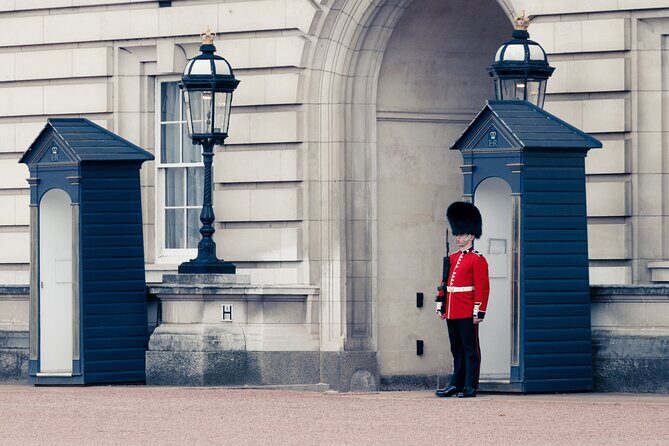 Royal London Walking Tour with High Tea at Kensington Palace - FAQ