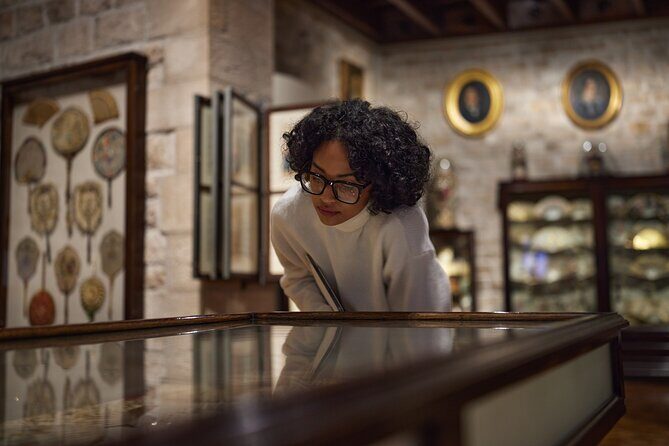 Royal Ontario Museum Toronto Tour with Skip-the-Line Tickets - A Complete Look at the ROM Private Tour Experience