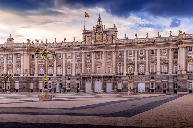 Royal Palace Afternoon Skip The Line & Madrid Historical Tour - Exploring Madrid’s Royal Palace and Its Surroundings