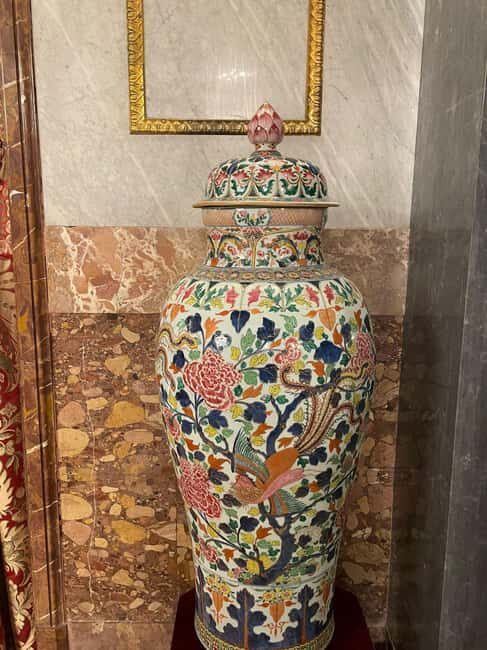 Royal Palace Guided Tour and royal collections gallery - An In-Depth Look at the Tour Experience