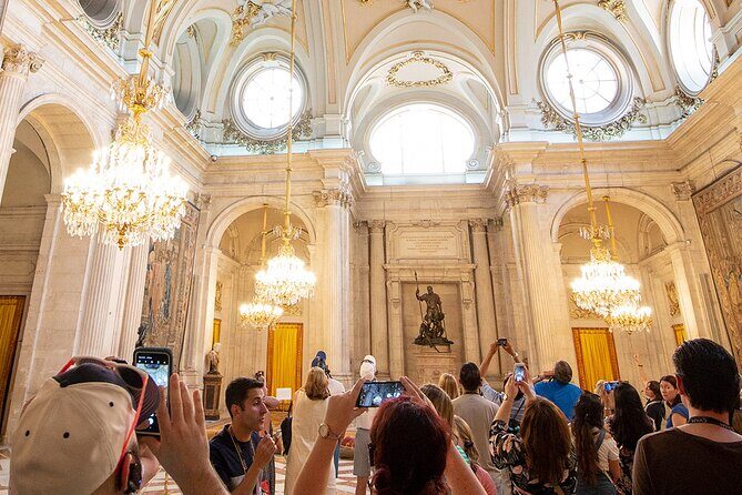 Royal Palace of Madrid Guided Tour and Flamenco Show with Tapas - The Flamenco Show and Tapas