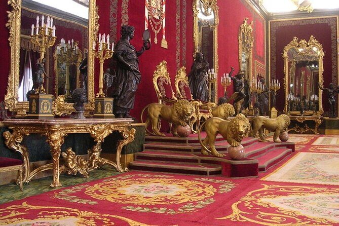 Royal Palace of Madrid Guided Tour and Flamenco Show with Tapas - FAQs