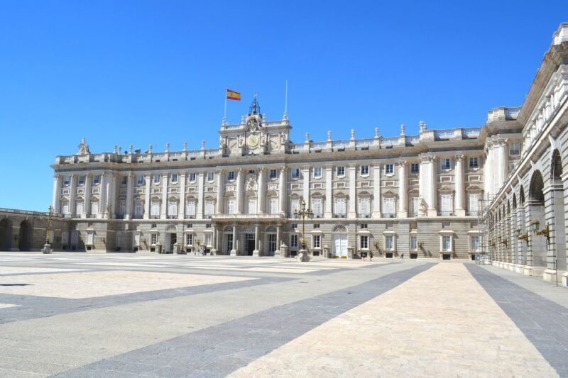 Royal Palace of Madrid Skip-the-Line and Retiro Park Tour - Key Points