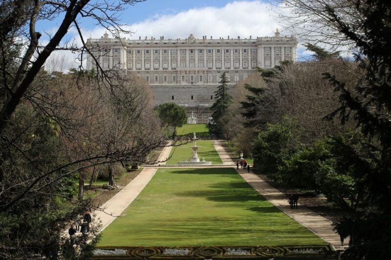 Royal Palace of Madrid Skip-the-Line and Retiro Park Tour - FAQ