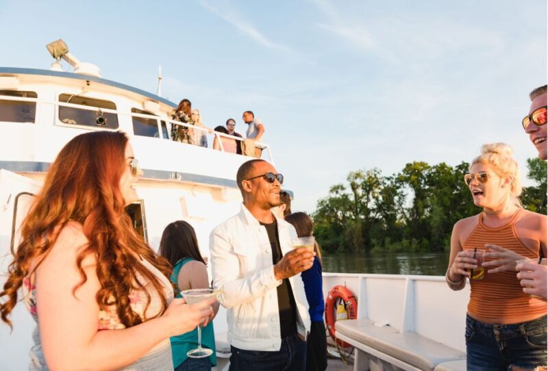 Sacramento: City Cruises Rock The Yacht River Cruise - The Experience: What to Expect