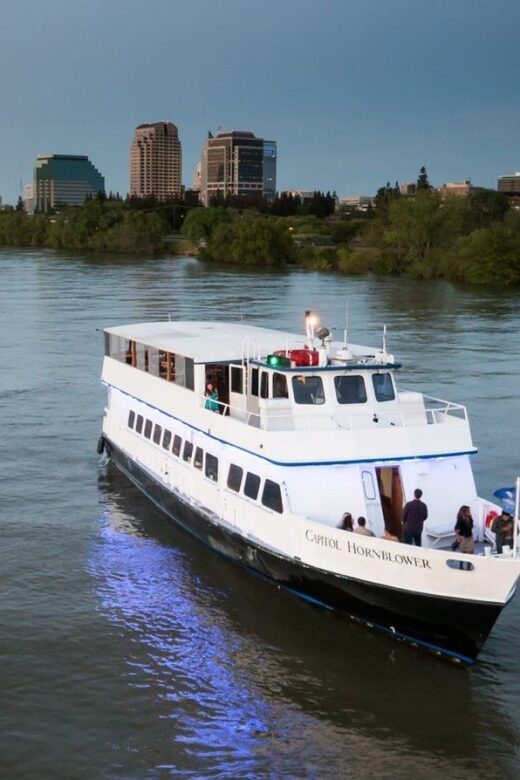 Sacramento: New Year's Eve River Cruise - Overview of the Sacramento New Year’s Eve River Cruise