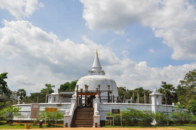 Sacred City of Anuradhapura from Colombo - Who Will Love This Tour?