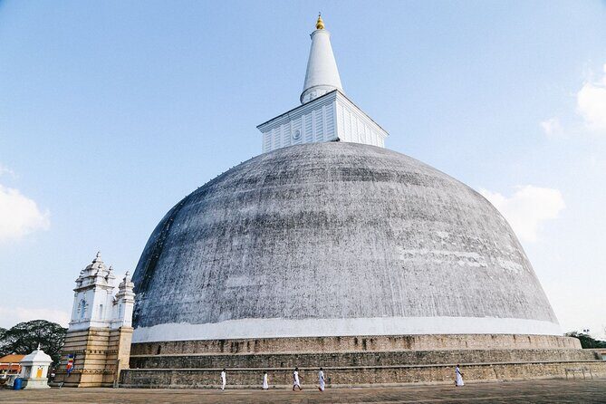 Sacred City of Anuradhapura from Jaffna - Exploring Anuradhapura: A Wealth of Ancient Wonders