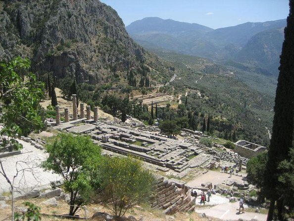Sacred Delphi & Osios Loukas in a Full Day Private Tour - A Full-Day Journey into Greece’s Sacred Heritage