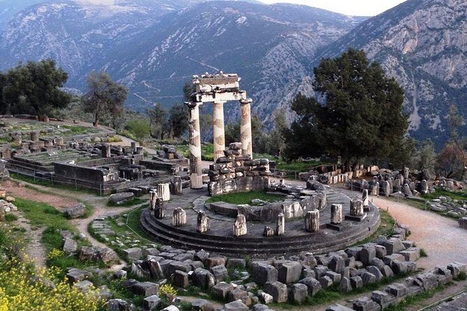 Sacred Delphi & Osios Loukas in a Full Day Private Tour - Practical Details & Tips