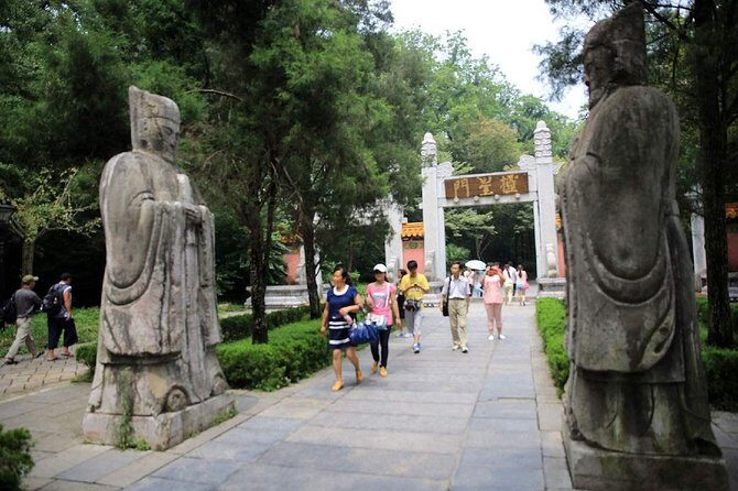 Sacred Way-Ming Tomb - Huanghuacheng Great wall Day Tour - Who Will Love This Tour?