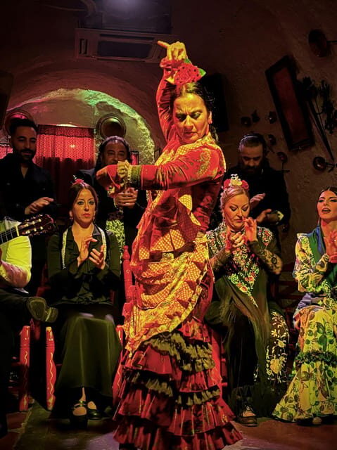 Sacromonte: Flamenco Show at Cuevas Los Tarantos Tickets - Food and Drinks: Enhance Your Evening