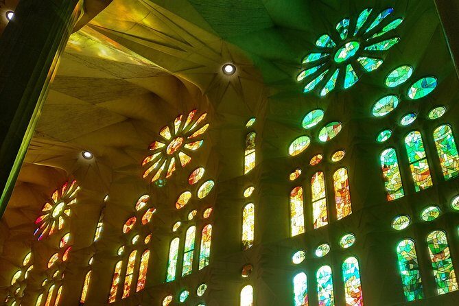Sagrada Familia English Guided Tour & Optional Tower Access - Reviews in Their Own Words: Authentic Perspectives