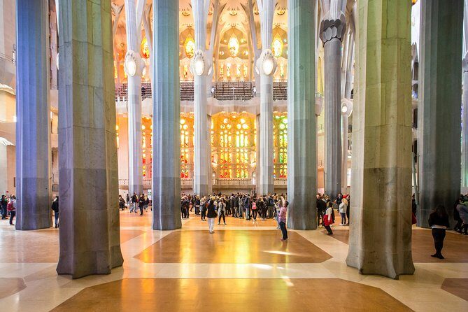 Sagrada Familia Fast Track Tour with Optional Tower Access - Who Should Consider This Tour?