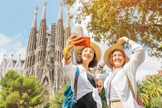 Sagrada Familia Guided Tour with Skip The Line Access - FAQs