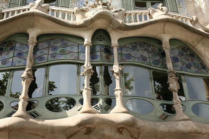 Sagrada Familia Private Tour - Unlock the mysteries of Gaudi - Who Should Consider This Tour?