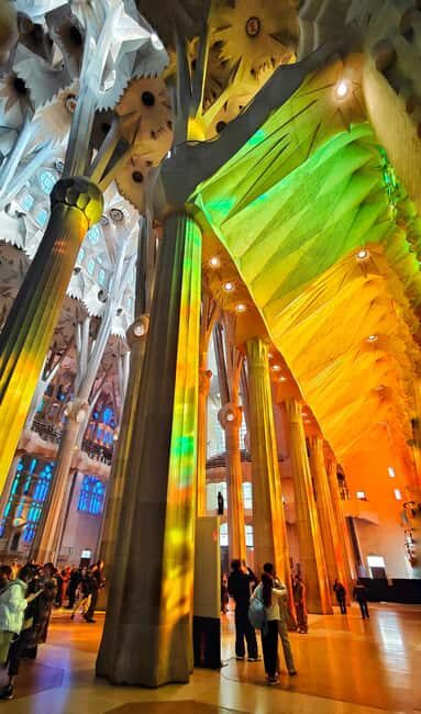 Sagrada Familia Private Tour with Entry Ticket in English - The Value and Practicalities