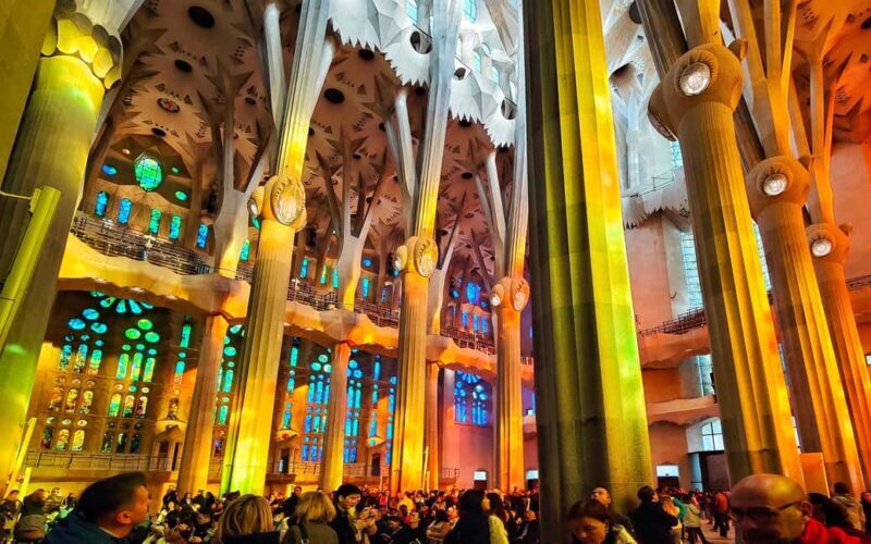 Sagrada Familia Private Tour with Entry Ticket in English - FAQs