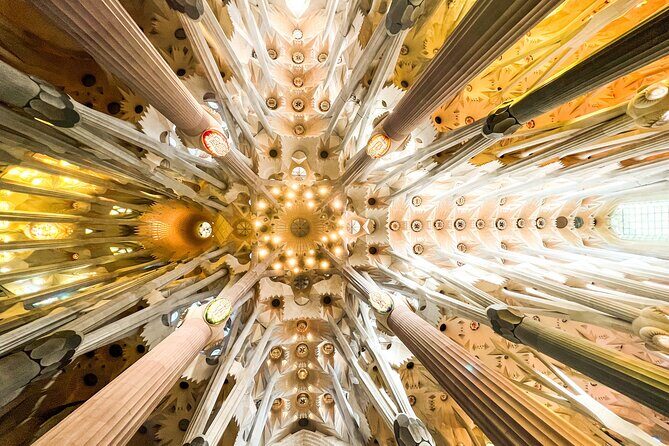Sagrada Familia Small Group Guided Tour with Skip the Line Ticket - Final Thoughts