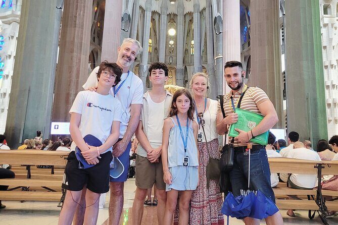 Sagrada Familia: The Golden Hour with Skip the line Tickets - Authentic Experiences: What Reviewers Say