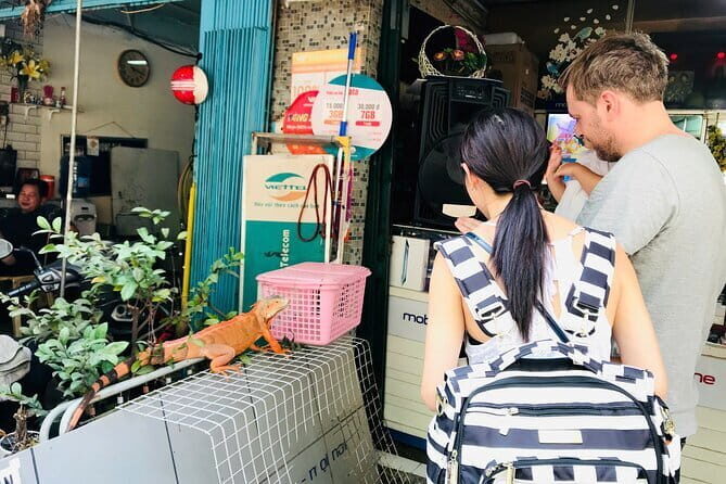 Saigon Local Sightseeing Free Walking Tour - Detailed Breakdown of the Itinerary