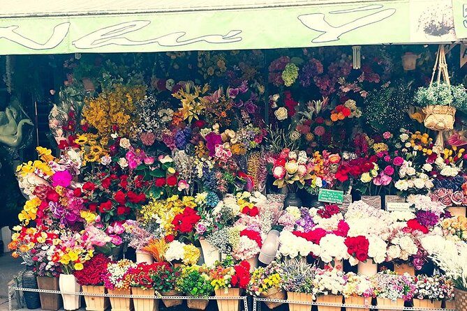 Saigon Night Sights & Local Food by Motorbike| Opt: Ao Dai Riders - Key Points