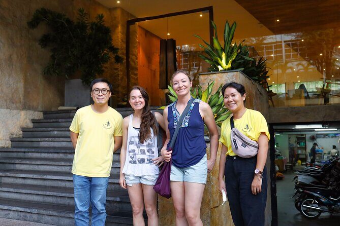 Saigon Night Street Food and City Tour on Scooter - Detailed Itinerary Breakdown