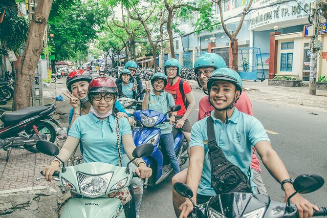 Saigon Sightseeing & Street Food Tour By scooter with Student - What Makes This Tour Stand Out?