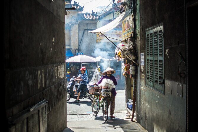 Saigon Street Photography Experience - An In-Depth Review of the Saigon Street Photography Experience