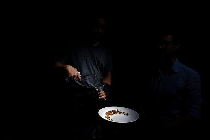 Saigon unique Dining experience in the Dark - Key Points