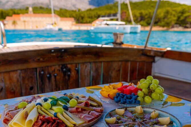 Sail Away - Korula Archipelago Cruise, Swim and Snorkel - Practical Details for Your Booking