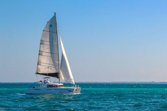 Sail to Paradise Catamaran Tour with Snorkel and Beach Club - Setting Sail on a Caribbean Adventure