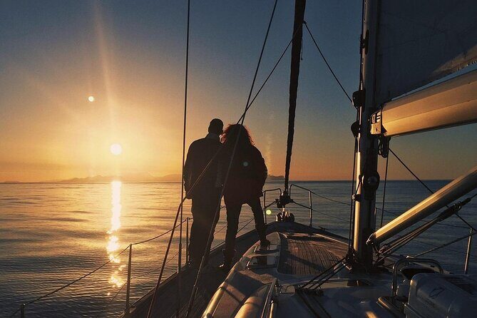 Sailboat on the Mayan Riviera at sunset - What to Expect from the Sunset Sailing Experience