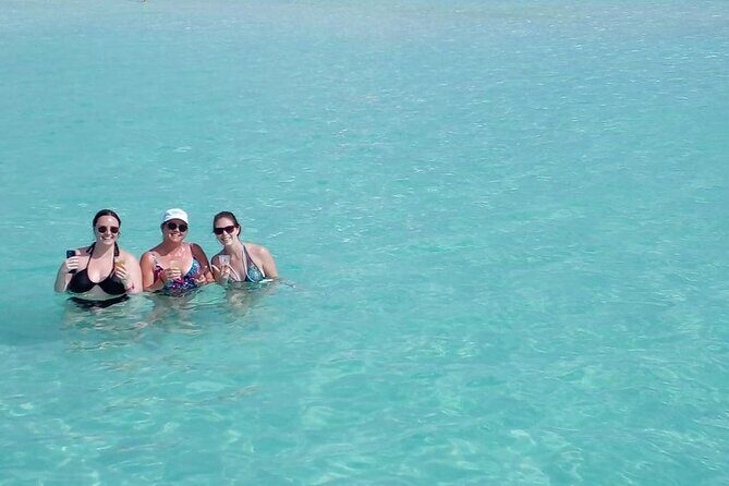 Sailing and snorkeling on a luxury catamaran to Isla Mujeres - The Sum Up