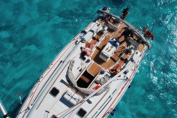 Sailing boat from Santa Teresa di Gallura to the Maddalena Archipelago - FAQs